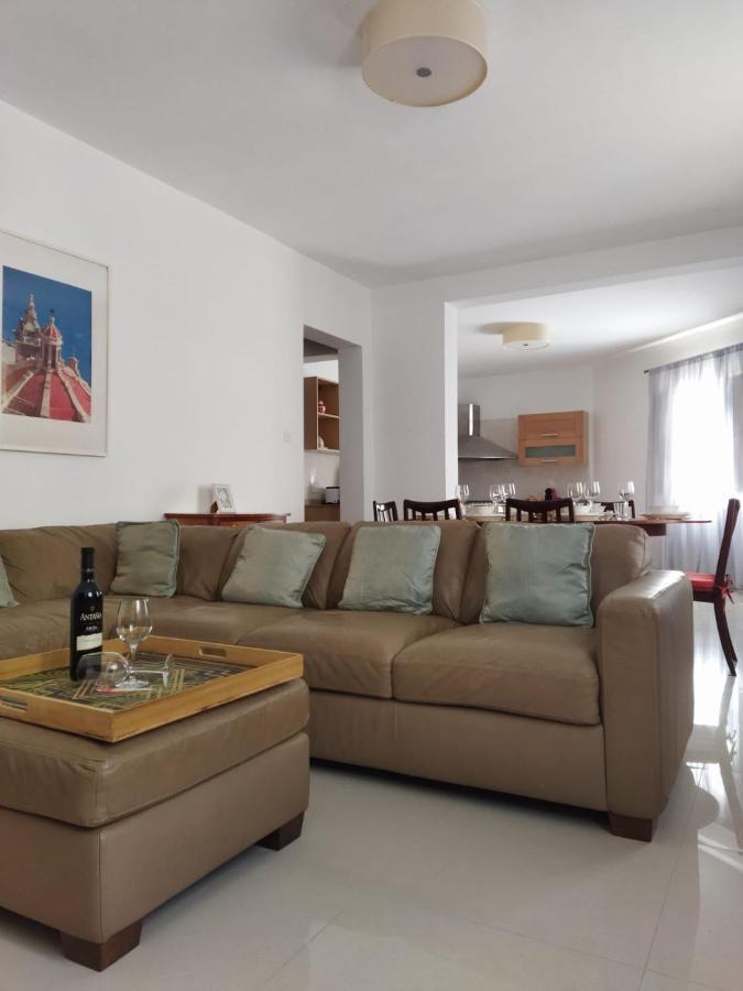 Centrally Located Bugibba Apartment - Seaside Comfort St. Paul's Bay Exterior photo